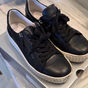 Black Leather Women's Sneakers